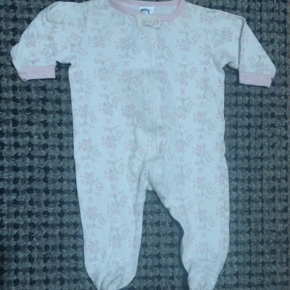 Gerber Other - Gerber Pink and White Bear Swinging Footie One Piece​